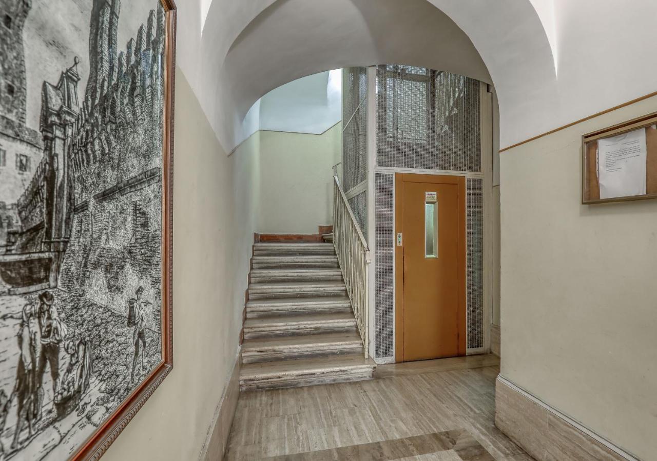 Tourist Apartment Чивитавекия Екстериор снимка