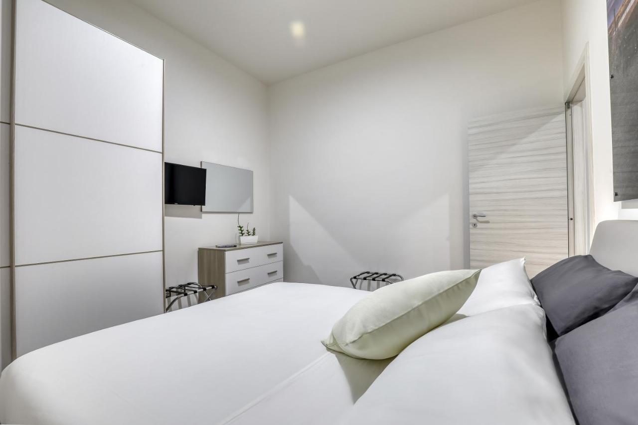 Tourist Apartment Чивитавекия Екстериор снимка